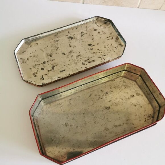 Vintage Riley's Toffees Tin - Empty Candy Container British Tavern Art Retro - Picture 7 of 10